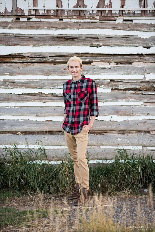 Arapahoe high school senior preferred photographers - outdoor senior pictures - flannel and barn
