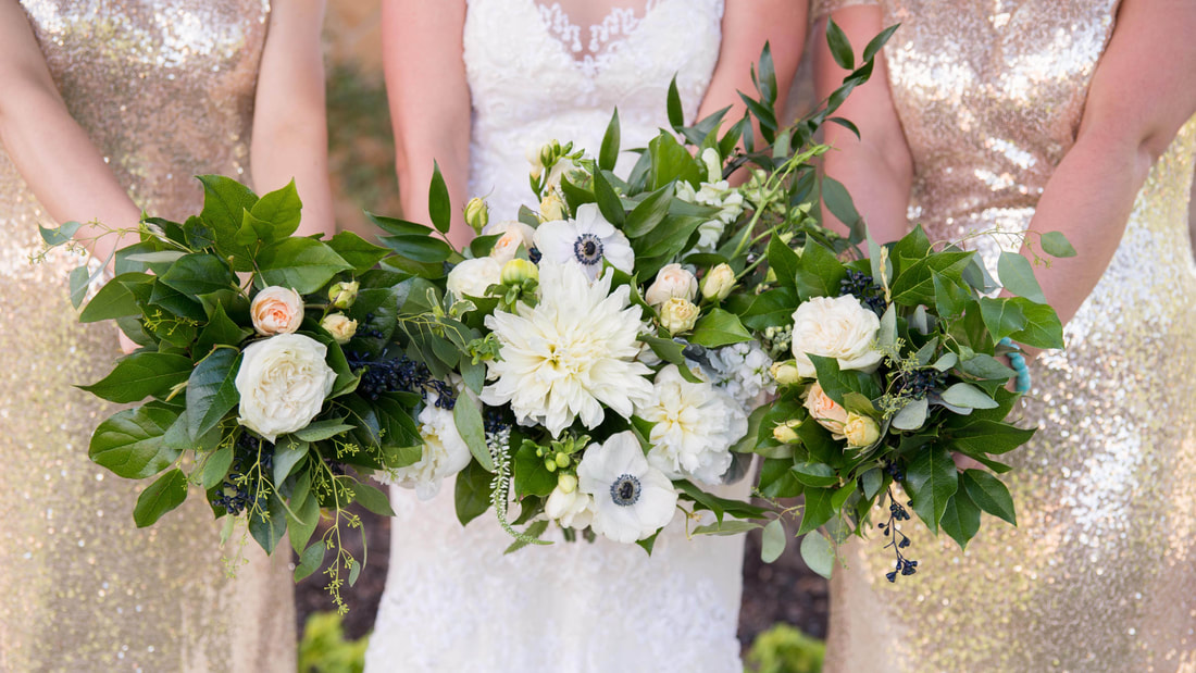 wedding photographers denver colorado - baldoria on the water - flowers
